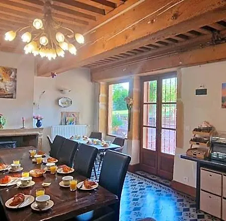 Le Relais Des Dames Bed & Breakfast