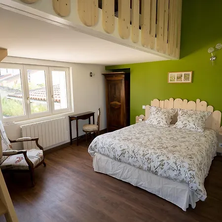 Le Relais Des Dames Nocleg ze śniadaniem Neuville-sur-Saône